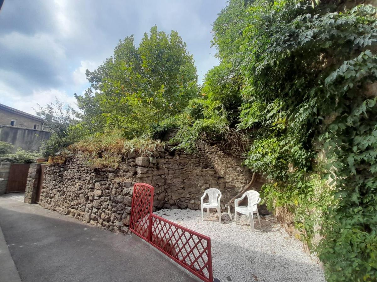 Gite Olivia Saint-Florent-sur-Auzonnet Εξωτερικό φωτογραφία